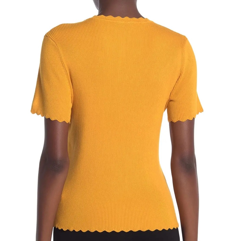 Scallop Edge Ribbed T-Shirt